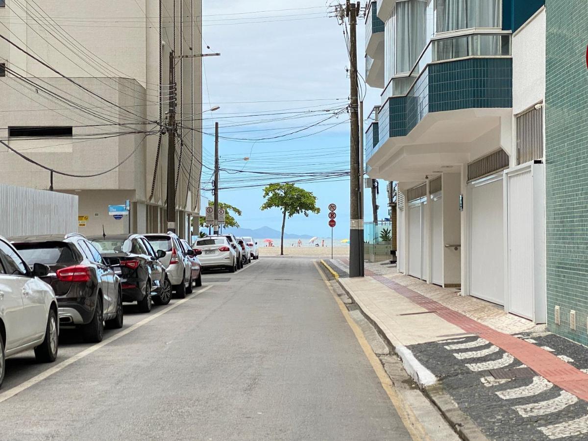 DCA51 - Pé na Areia, Churrasqueira, 2 Garagens, Climatizado, Wi-Fi Balneário Camboriú Esterno foto
