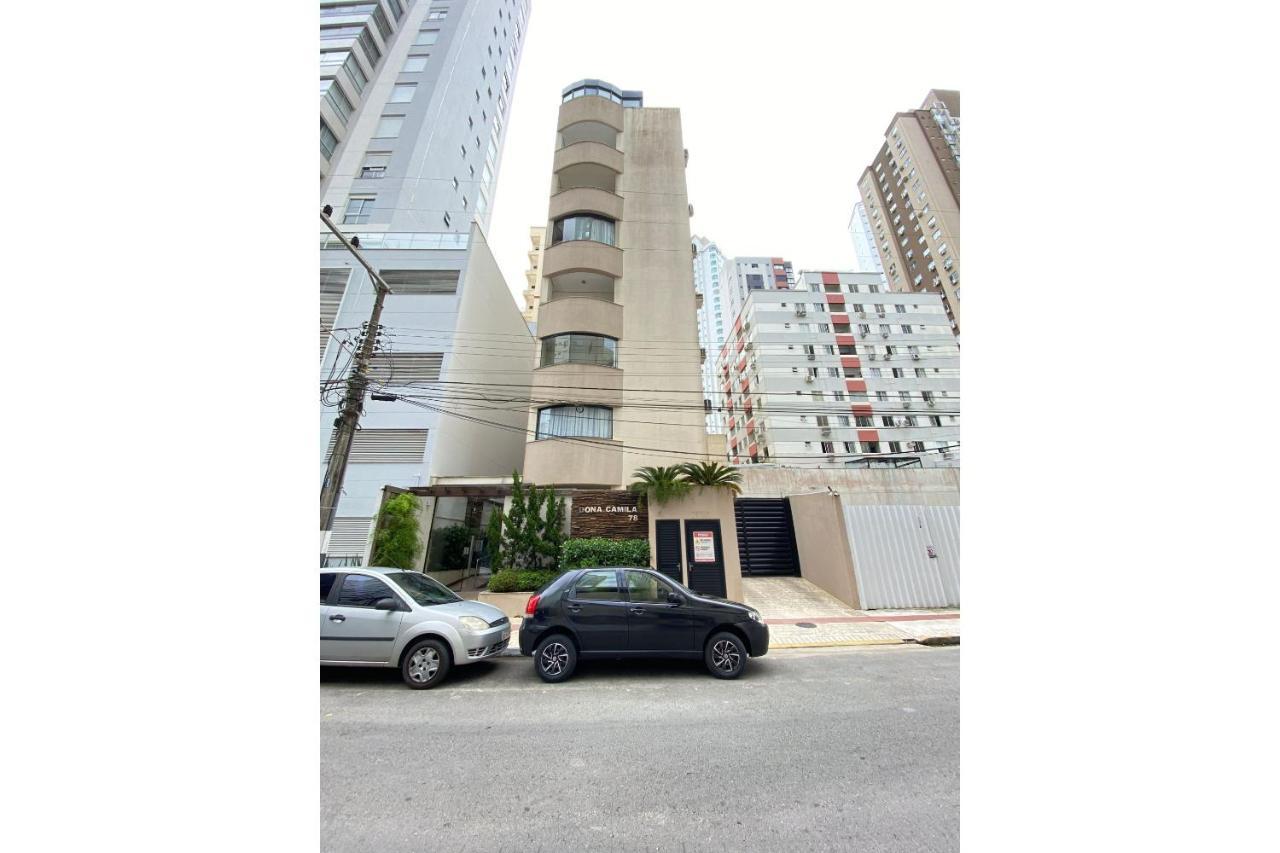 DCA51 - Pé na Areia, Churrasqueira, 2 Garagens, Climatizado, Wi-Fi Balneário Camboriú Esterno foto