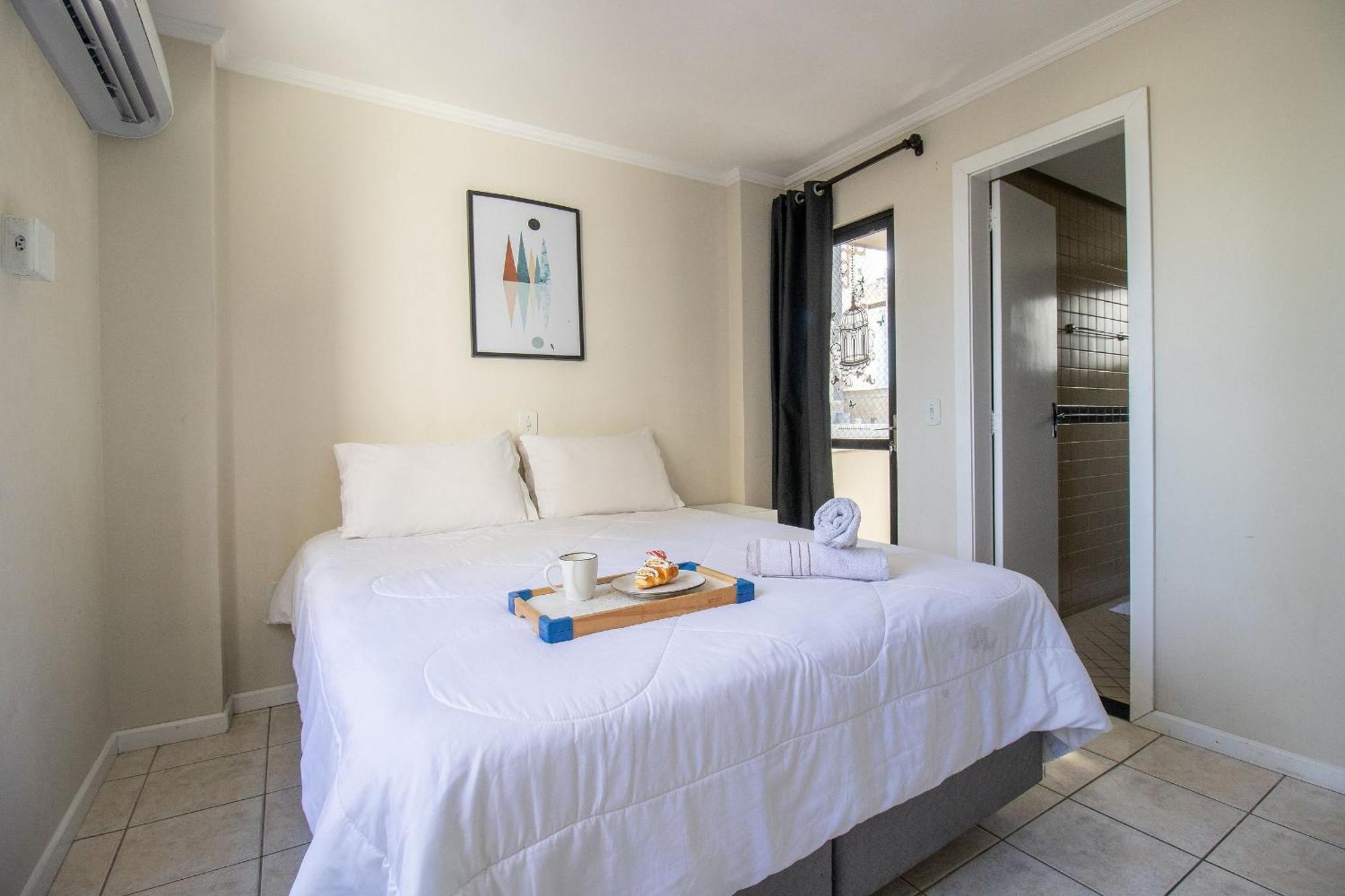 DCA51 - Pé na Areia, Churrasqueira, 2 Garagens, Climatizado, Wi-Fi Balneário Camboriú Esterno foto