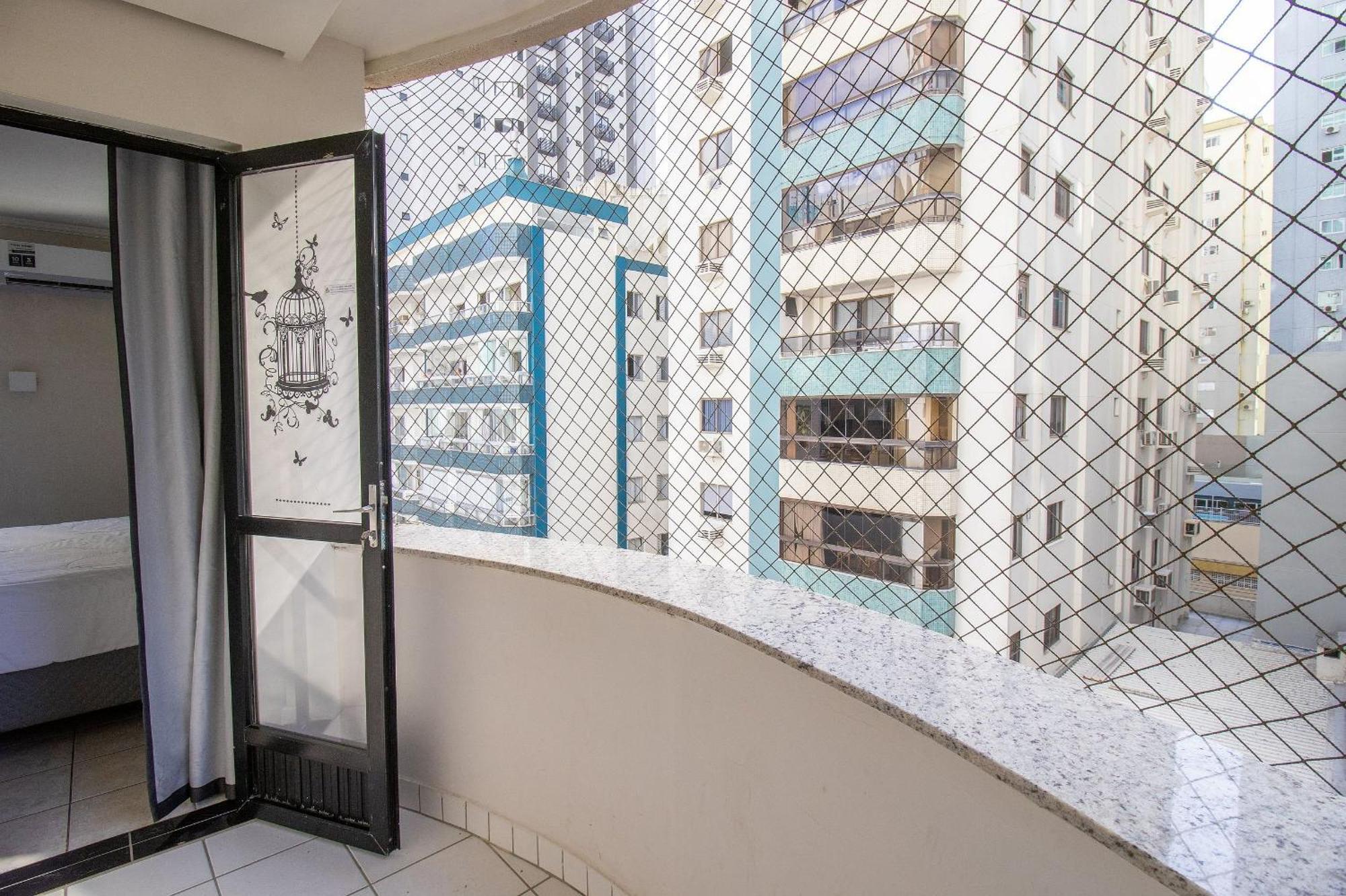 DCA51 - Pé na Areia, Churrasqueira, 2 Garagens, Climatizado, Wi-Fi Balneário Camboriú Esterno foto